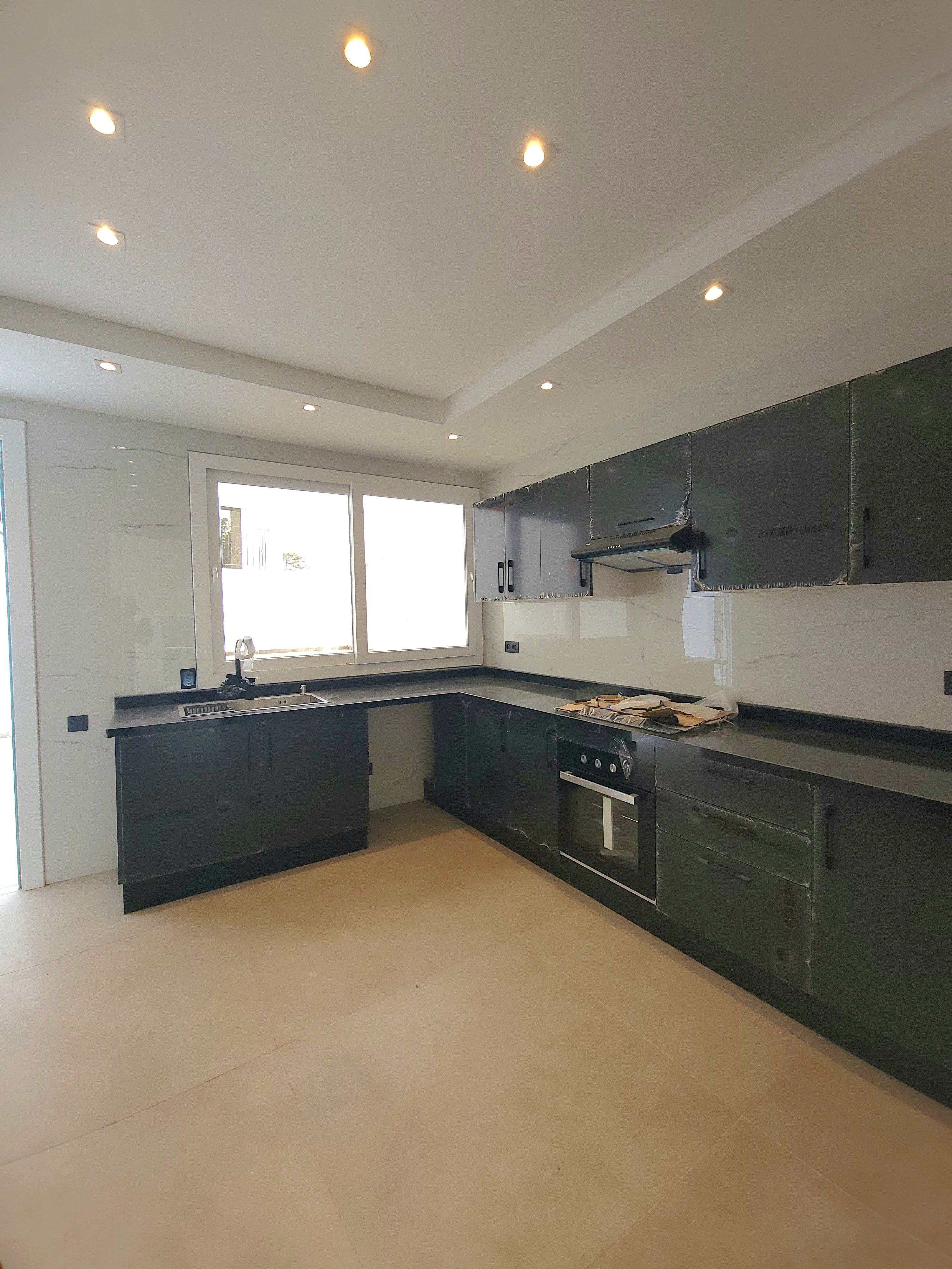 🏡 Duplex Haut Standing à Vendre – Quartier Val Fleury