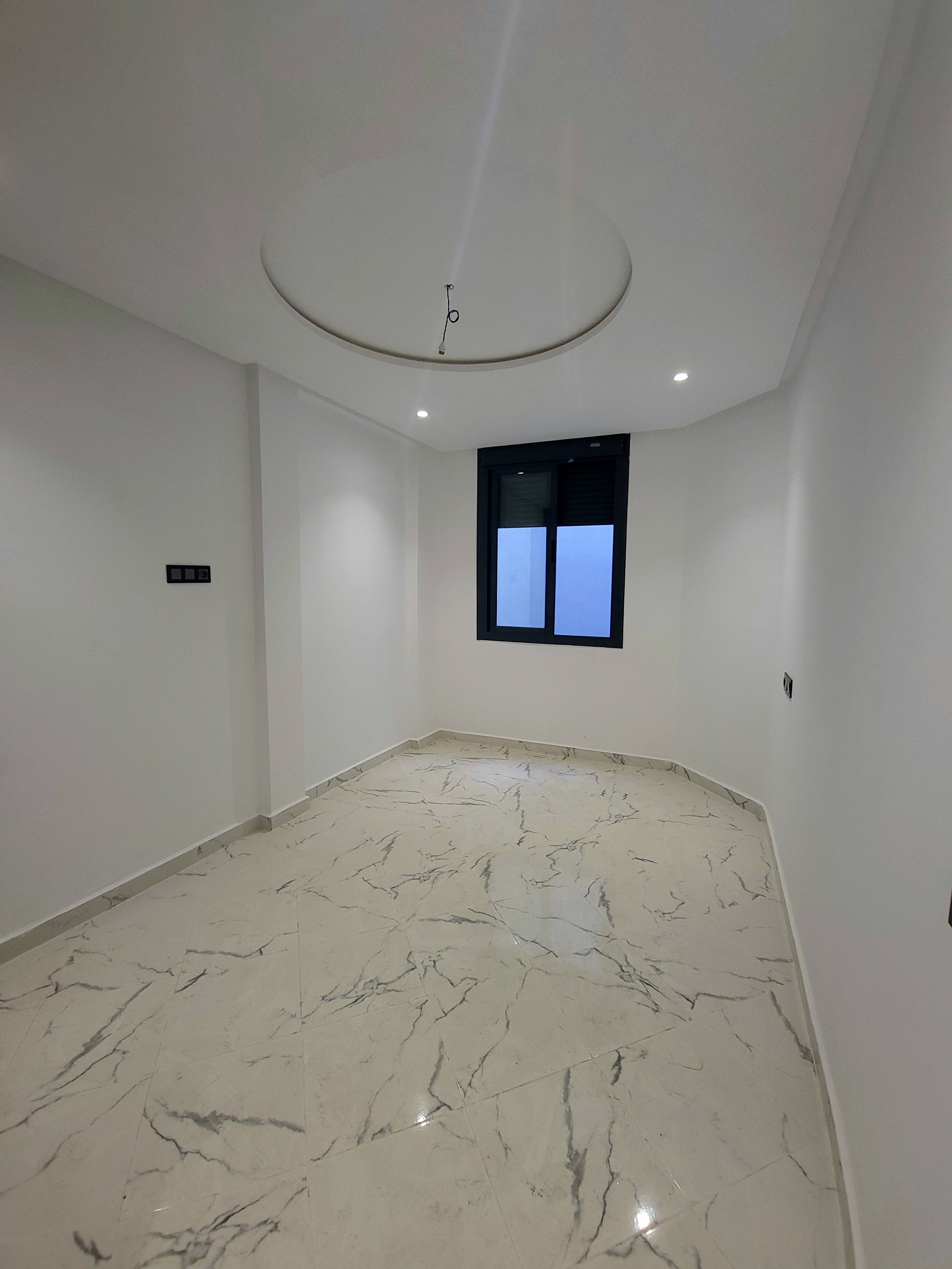 🏡 Bel appartement à vendre à Hay Al Hawzia – Calme, confort et air pur garantis !